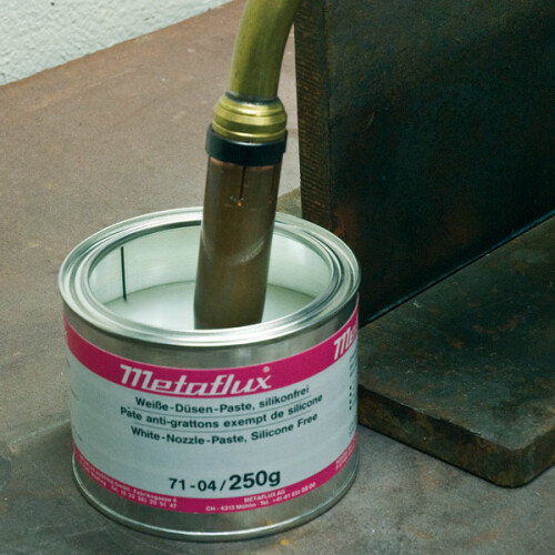 71-04 Trysková pasta